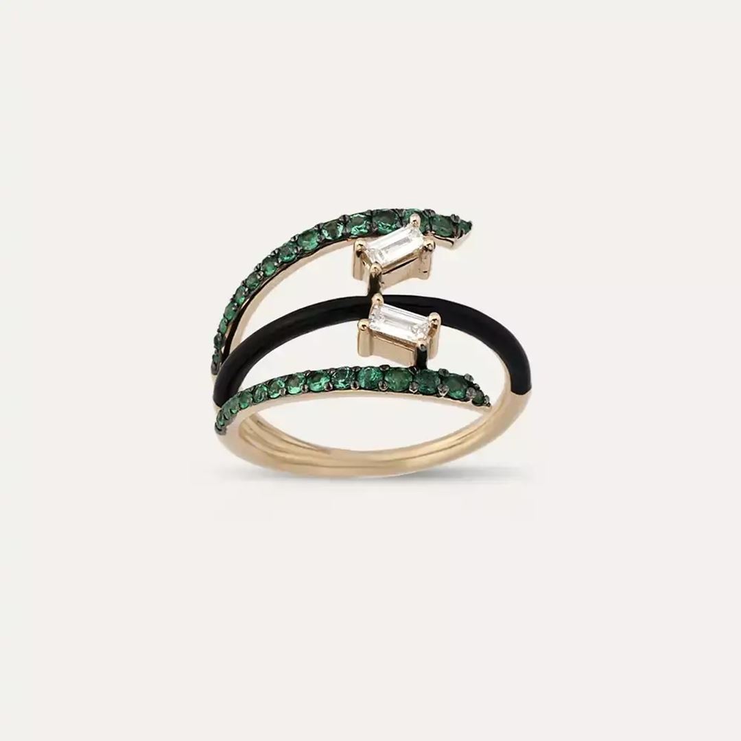 0.54 CT Pırlanta ve Zümrüt Taşlı Rose Altın Yüzük