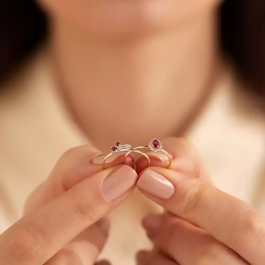 0.25 CT Yakut ve Pırlanta Taşlı Rose Altın Yüzük