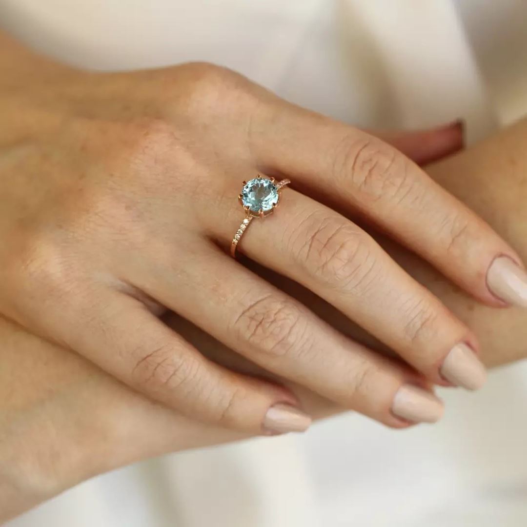 Blow Mavi Topaz ve Pırlanta Taşlı Rose Altın Yüzük