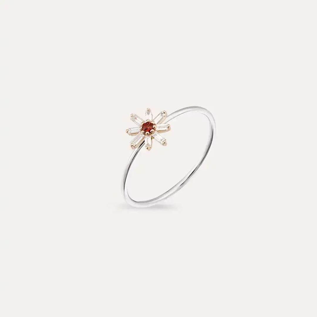 Blossom 0.15 CT Red Safir ve Baget Pırlanta Taşlı Yüzük