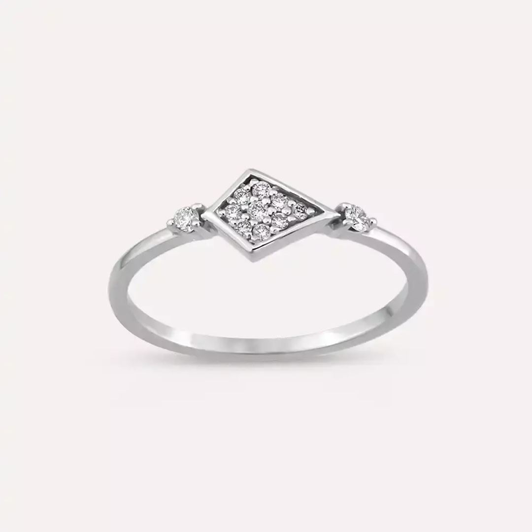 Petite Pırlanta Taşlı Beyaz Altın Yüzük