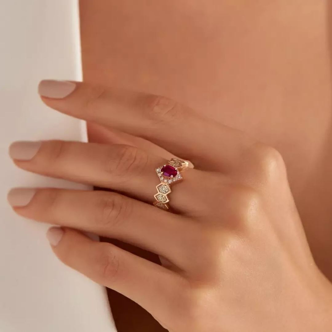 Elowen Yakut ve Pırlanta Taşlı Rose Altın Yüzük