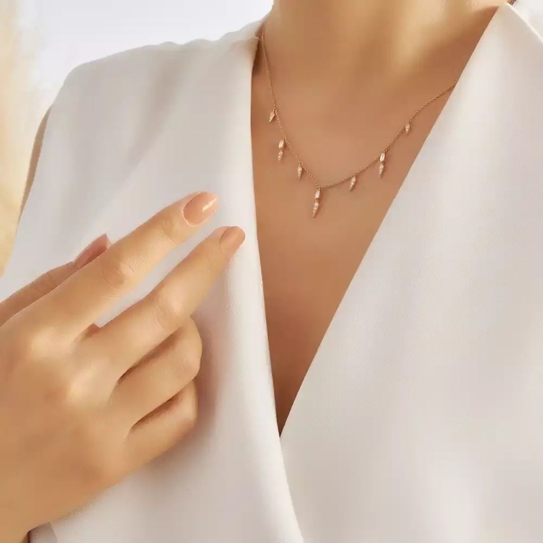 Flon Baget Kesim Pırlanta Taşlı Rose Altın Kolye