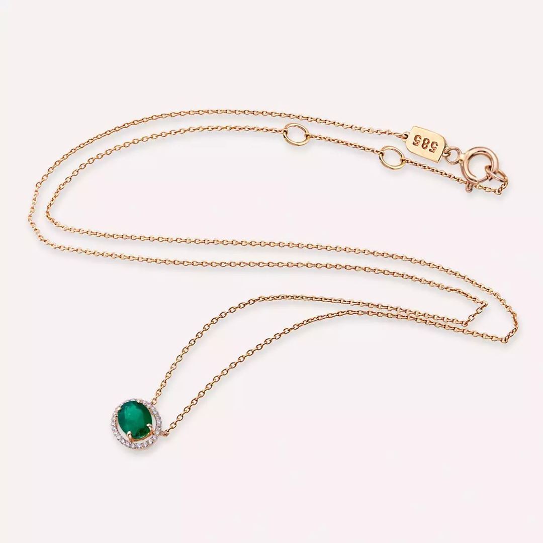 Jade Oval Kesim Zümrüt ve Pırlanta Taşlı Rose Altın Kolye