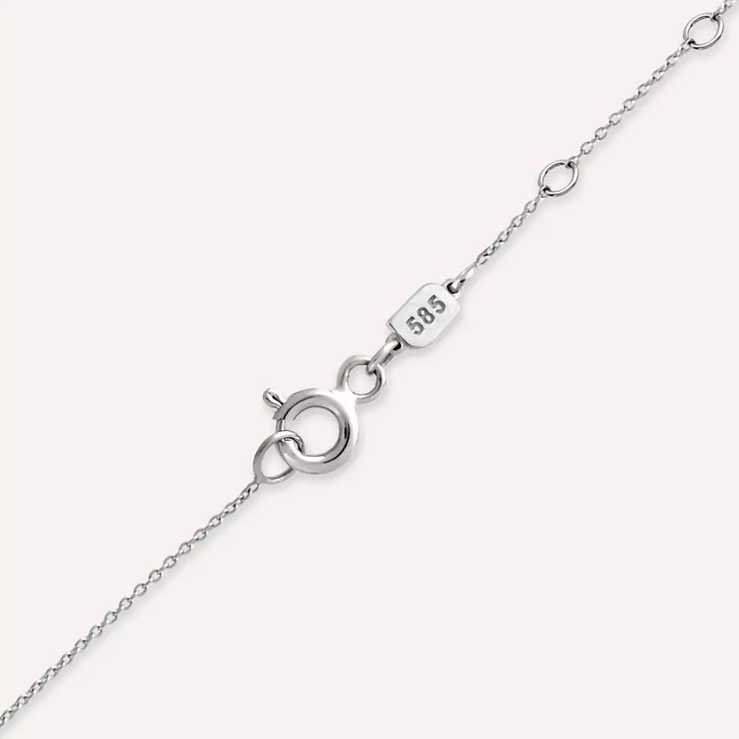 Jade Oval Kesim Safir ve Pırlanta Taşlı Beyaz Altın Kolye