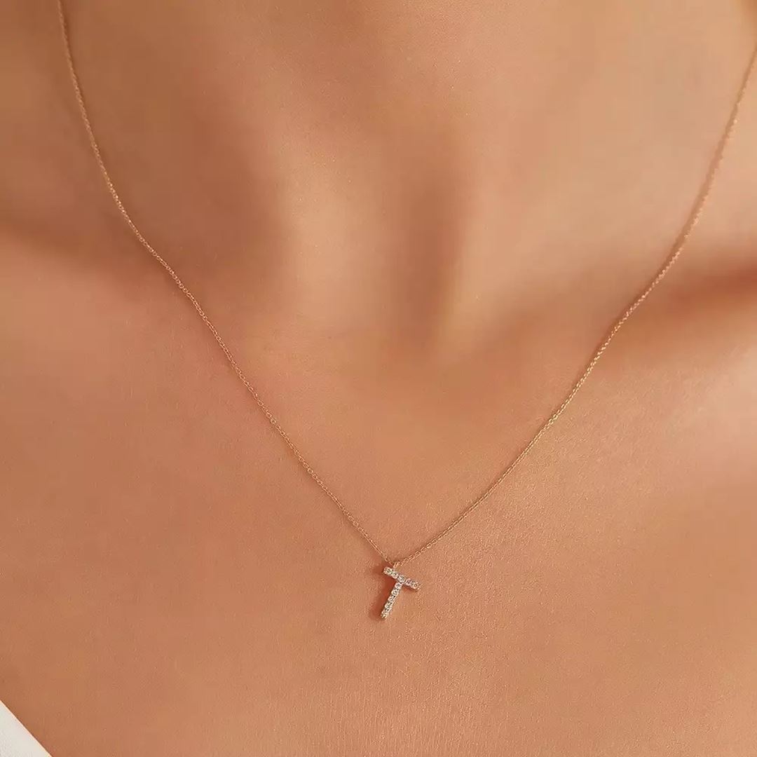 T Harf 0.06 CT Pırlanta Taşlı Rose Altın Kolye