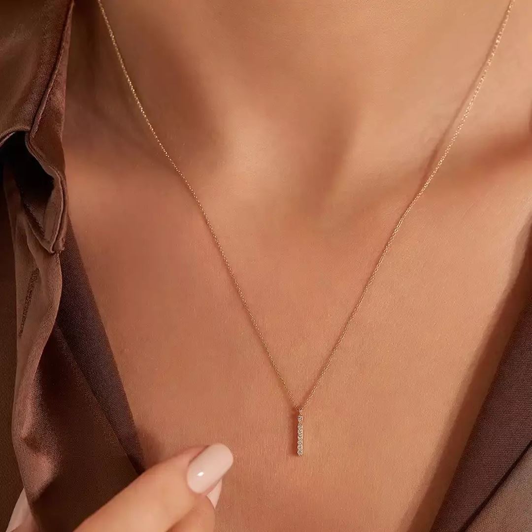 İ Harfi 0.05 CT Pırlanta Taşlı Rose Altın Kolye