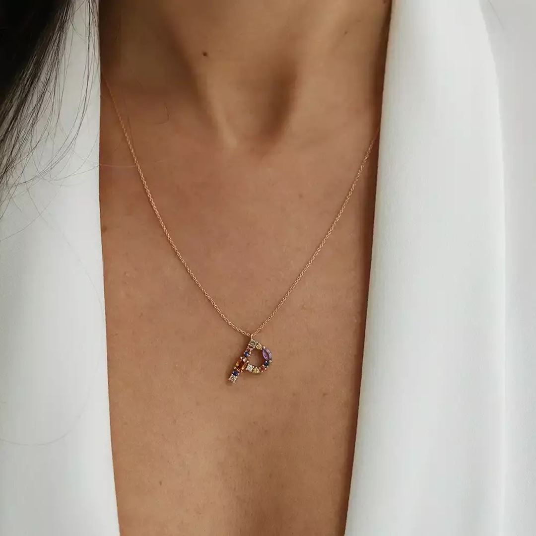 P Harf Brown Pırlanta ve Multicolor Safir Taşlı Rose Altın Kolye