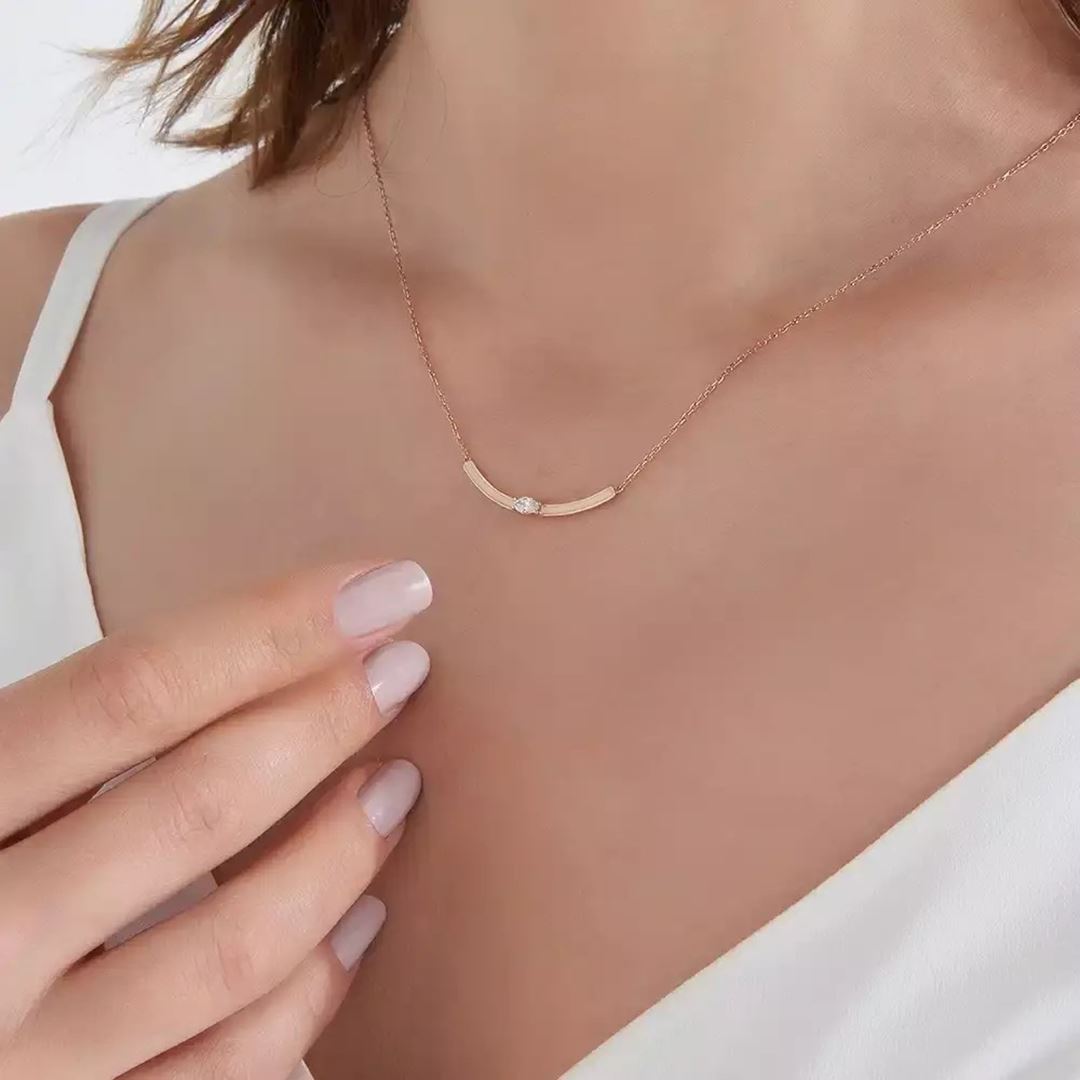 Lina Pırlanta Taşlı Bej Mineli Rose Altın Kolye