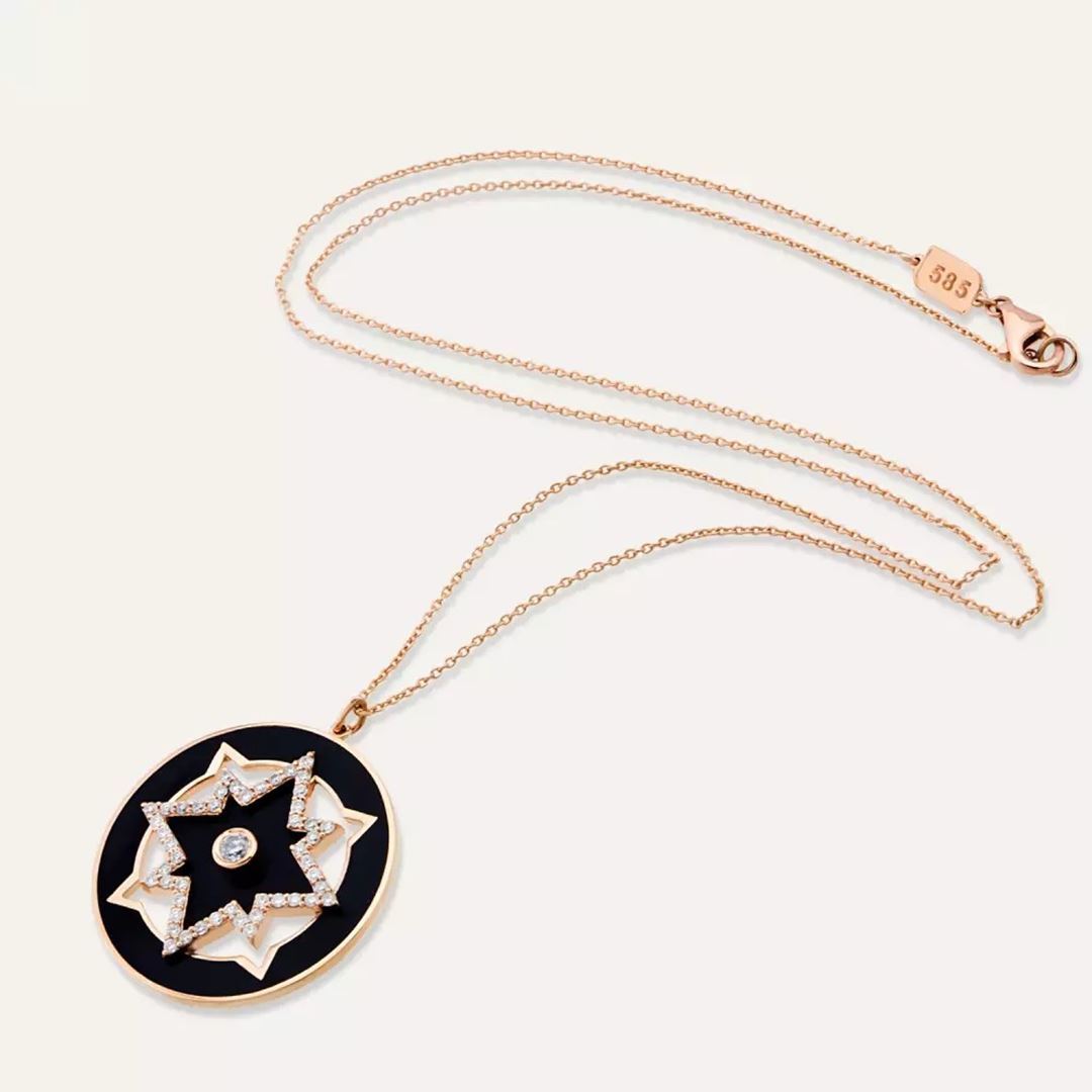 Blackstar Pırlanta Taşlı ve Siyah Mineli Rose Altın Kolye
