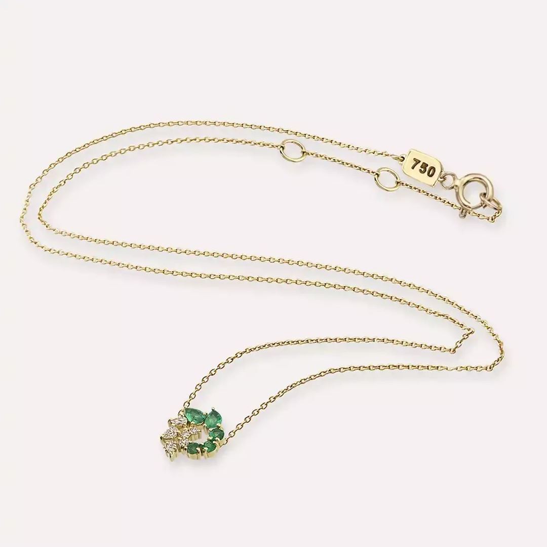 Bind Zümrüt ve Pırlanta Taşlı Sarı Altın Kolye