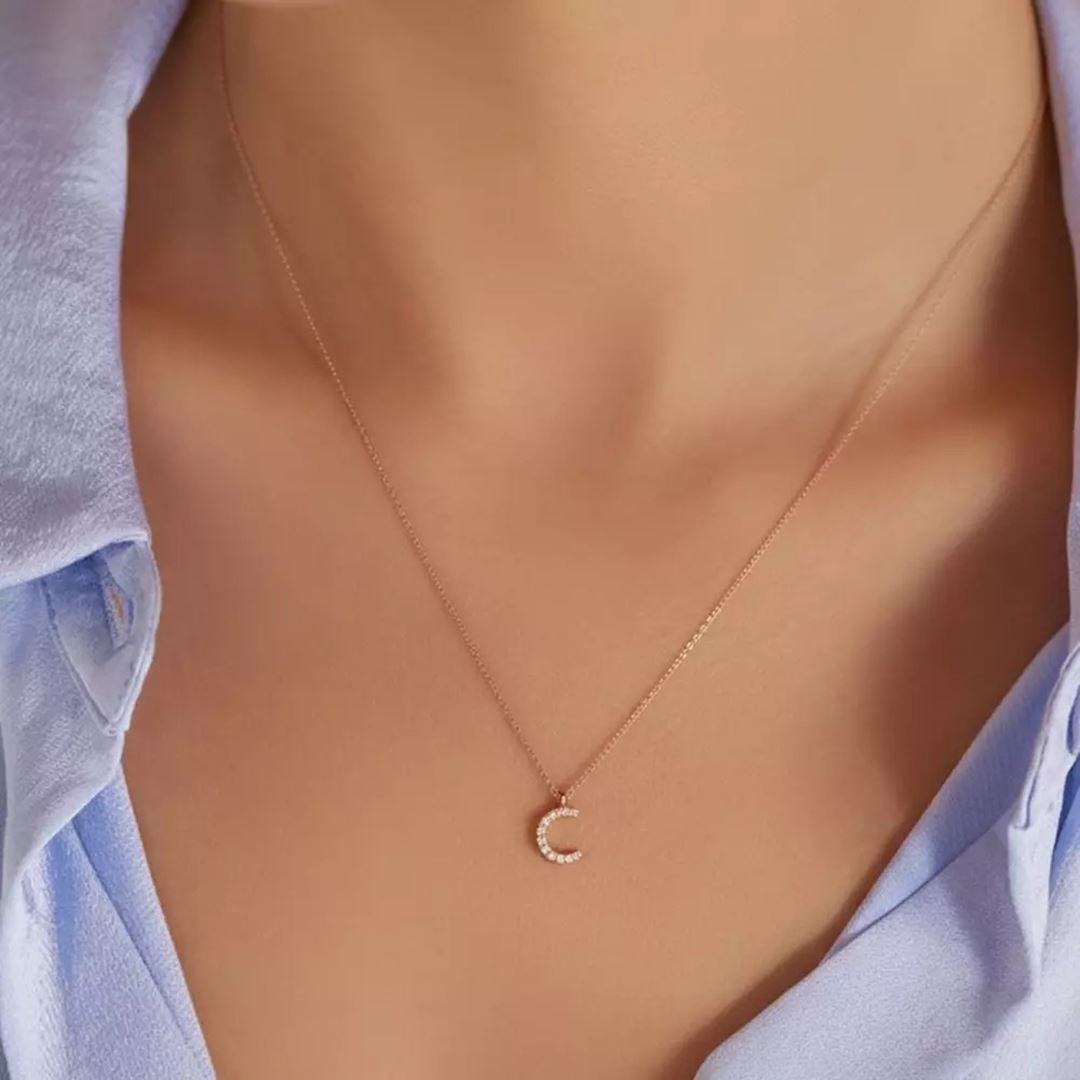 C Harf 0.07 CT Pırlanta Taşlı Rose Altın Kolye
