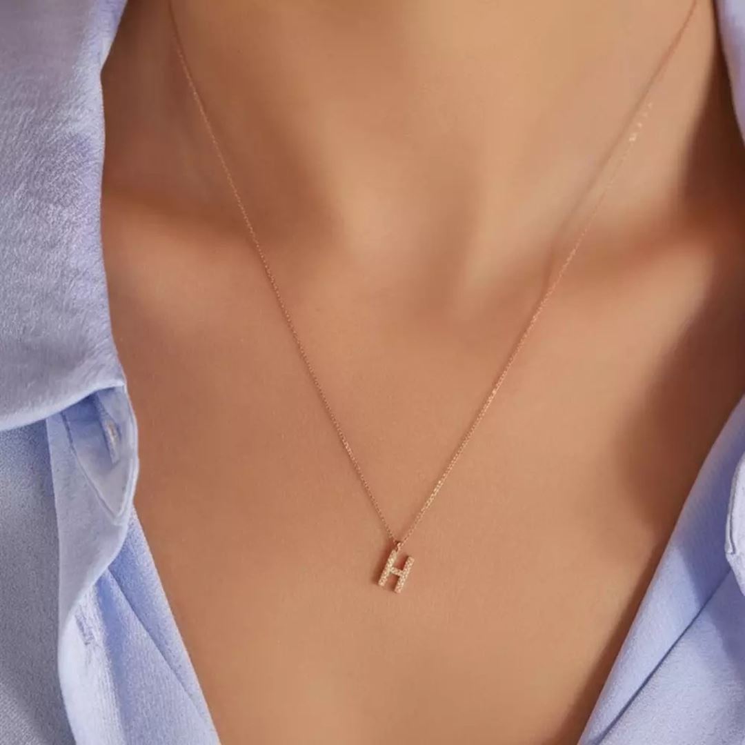 H Harf 0.09 CT Pırlanta Taşlı Rose Altın Kolye