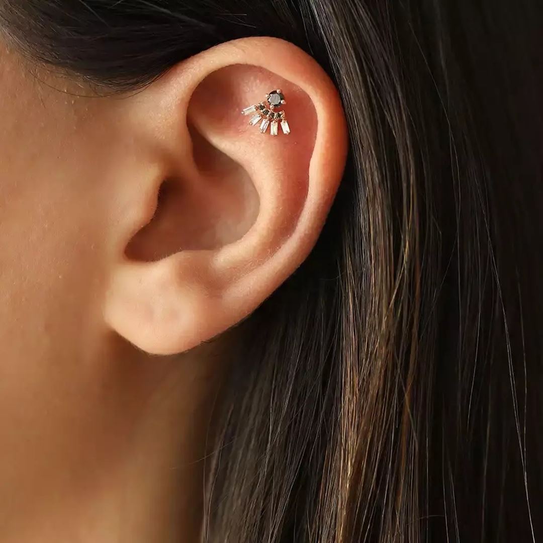 Enif Siyah Pırlanta Taşlı Rose Altın Piercing