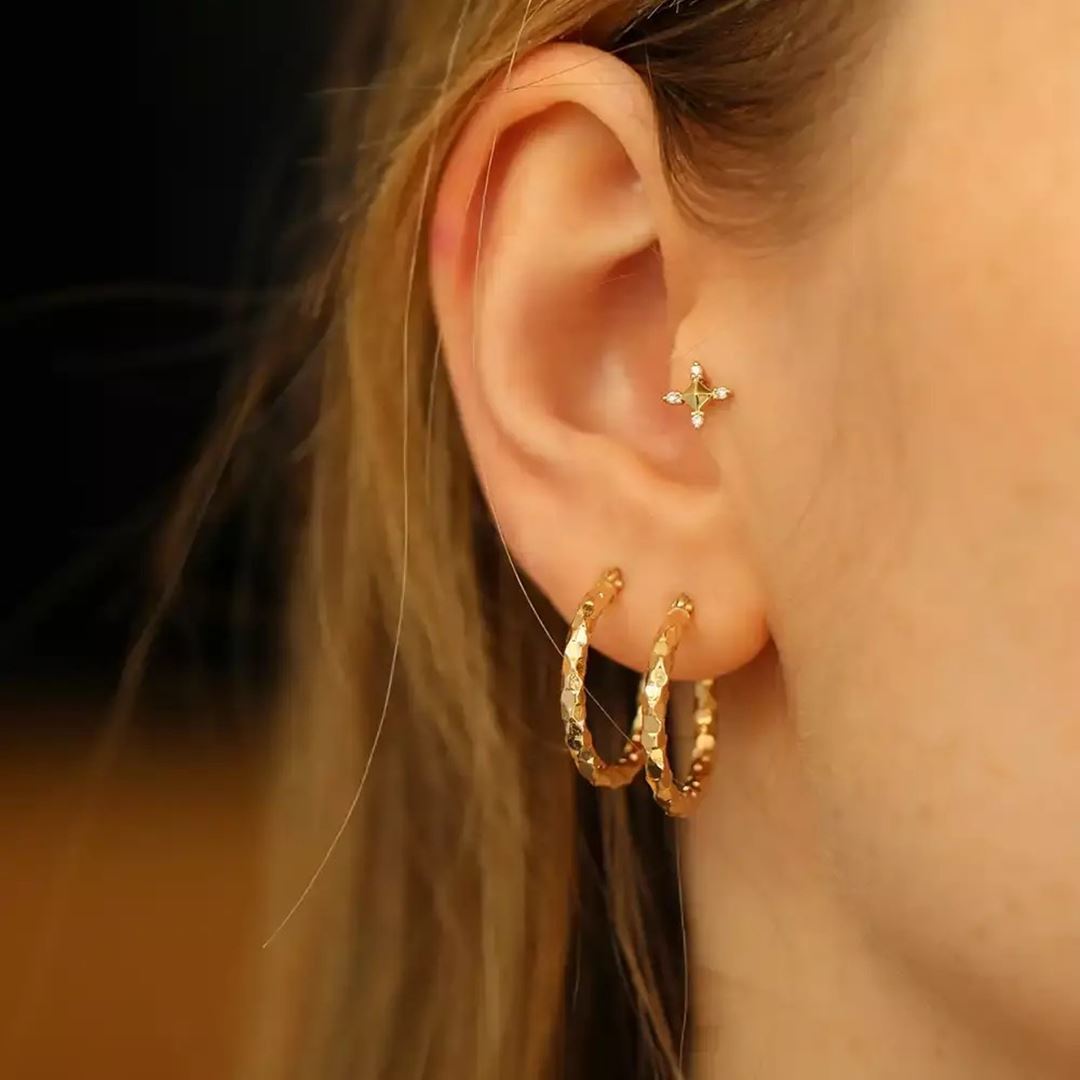 Eira Pırlanta Taşlı Sarı Altın Piercing