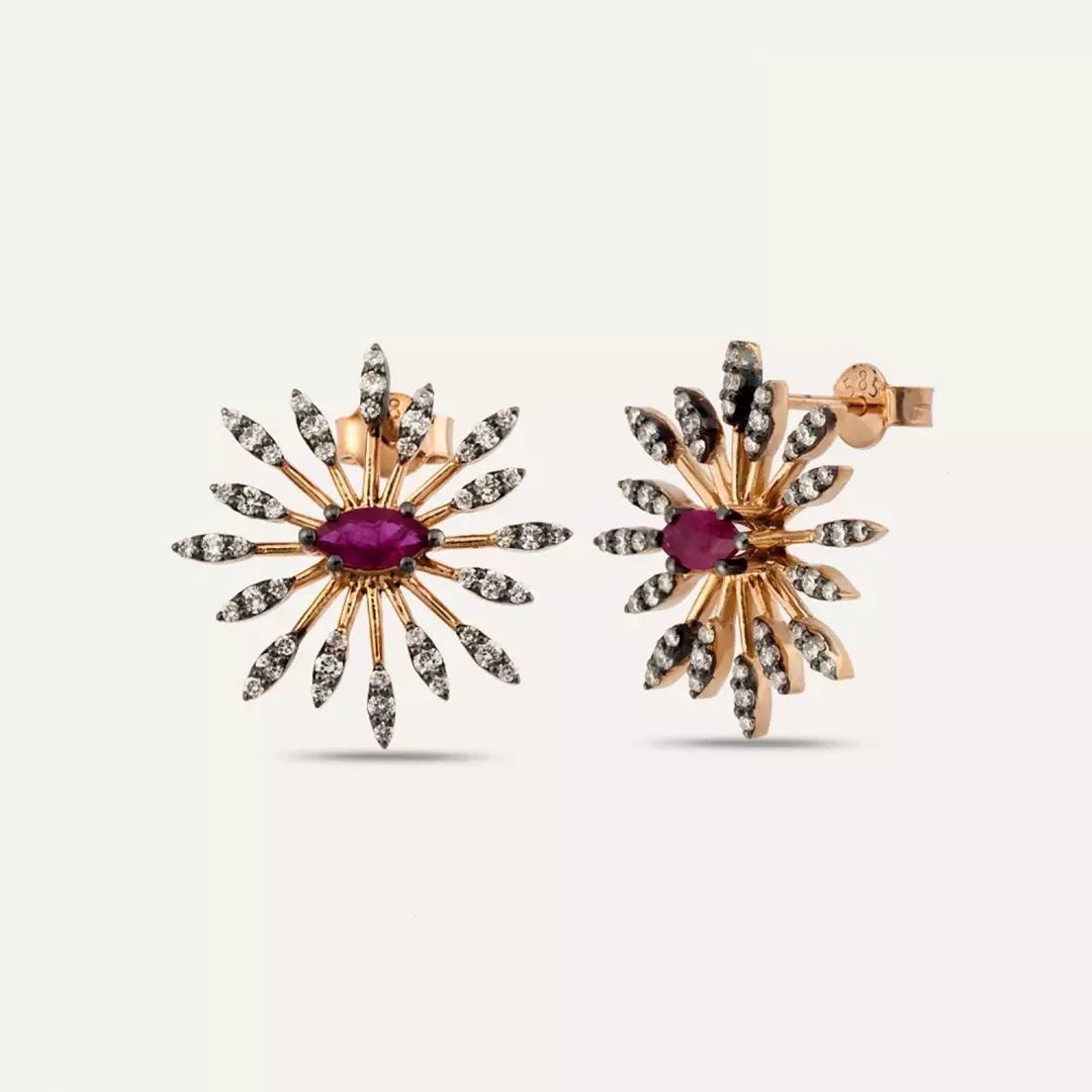 Zena Yakut ve Pırlanta Taşlı Rose Altın Küpe