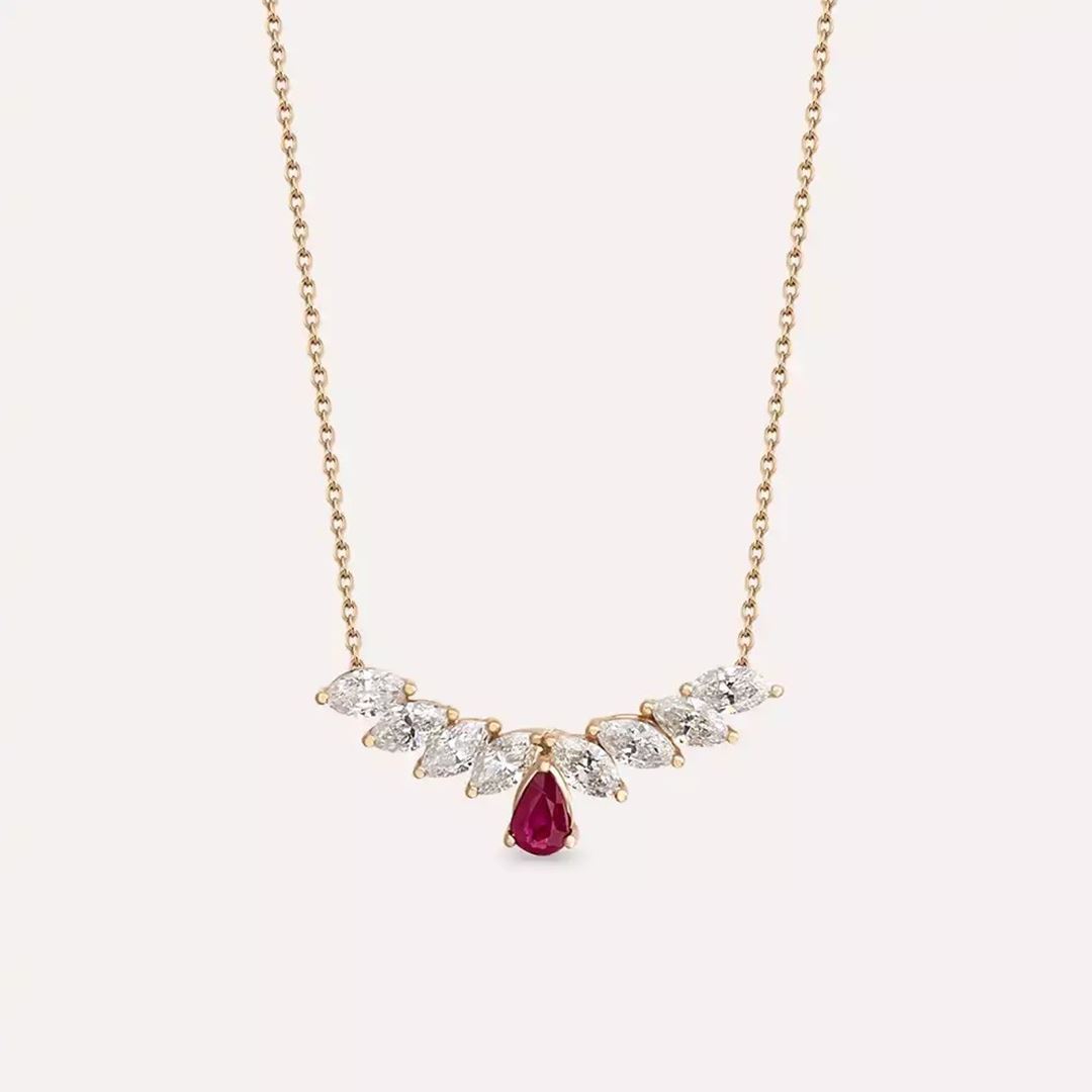 Muse Yakut ve Pırlanta Taşlı Rose Altın Kolye