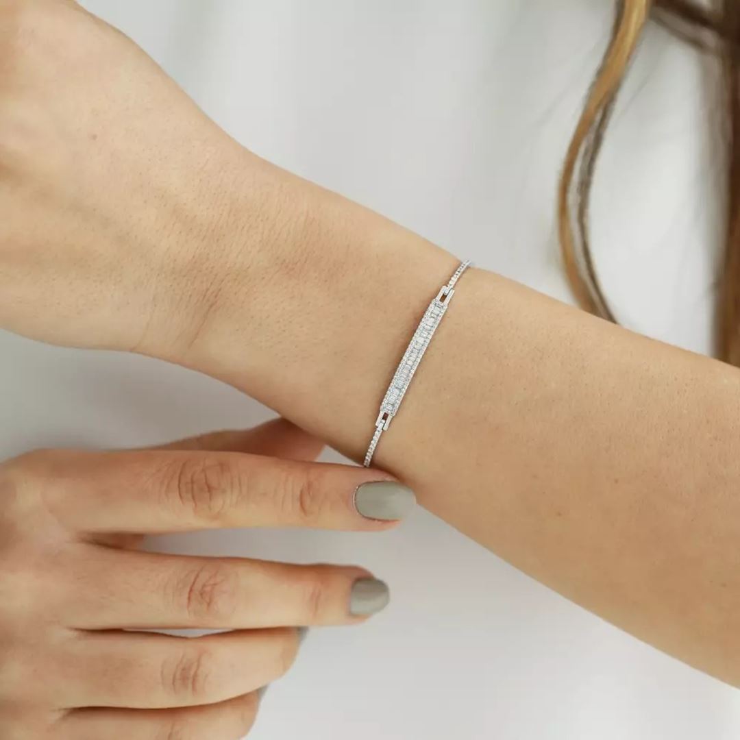 1.07 CT Baget Kesim Pırlanta Taşlı Beyaz Altın Bileklik