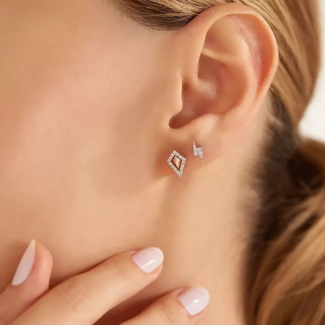 Flash White Pırlanta Taşlı Beyaz Altın Piercing