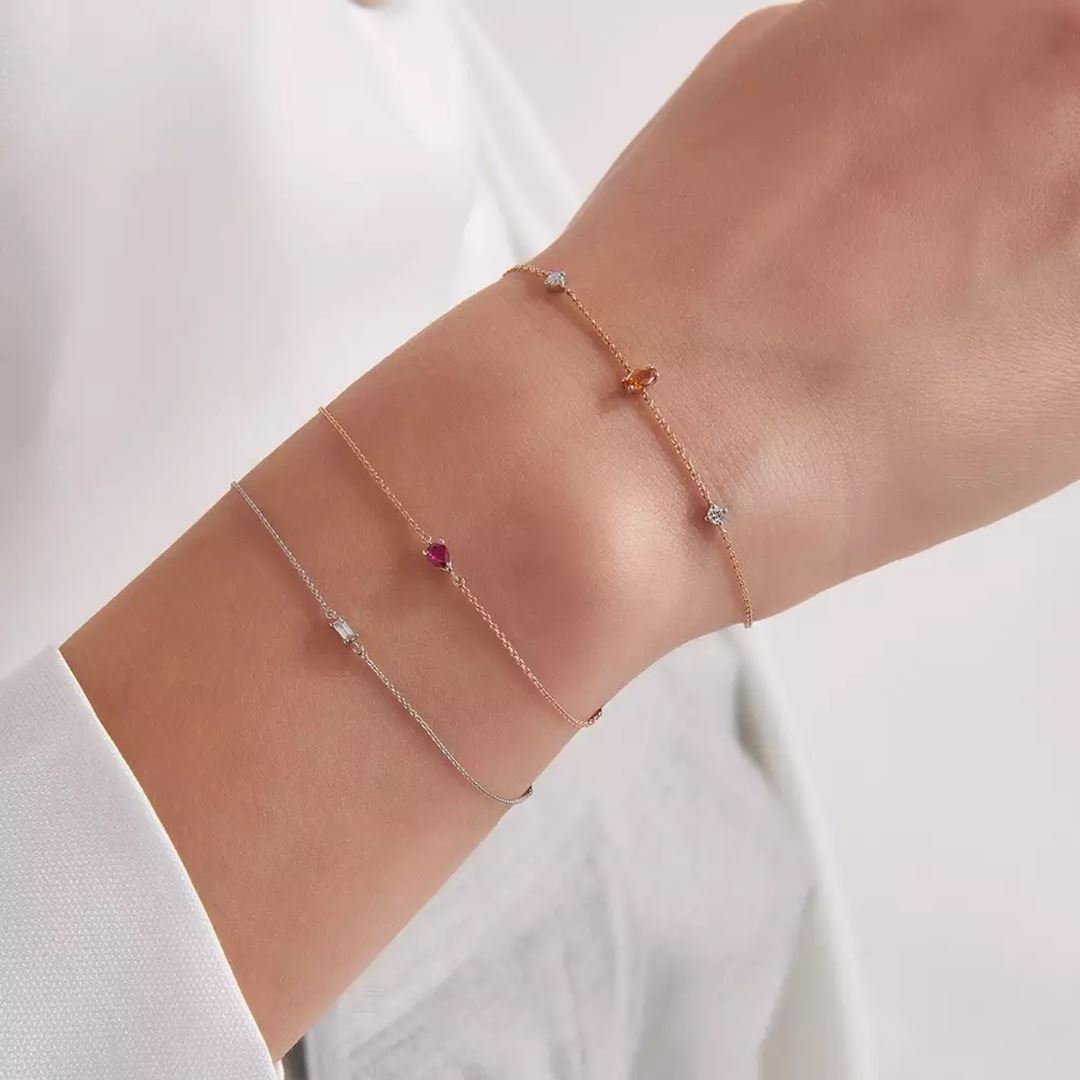 Damla Kesim Yakut Taşlı Rose Altın Bileklik