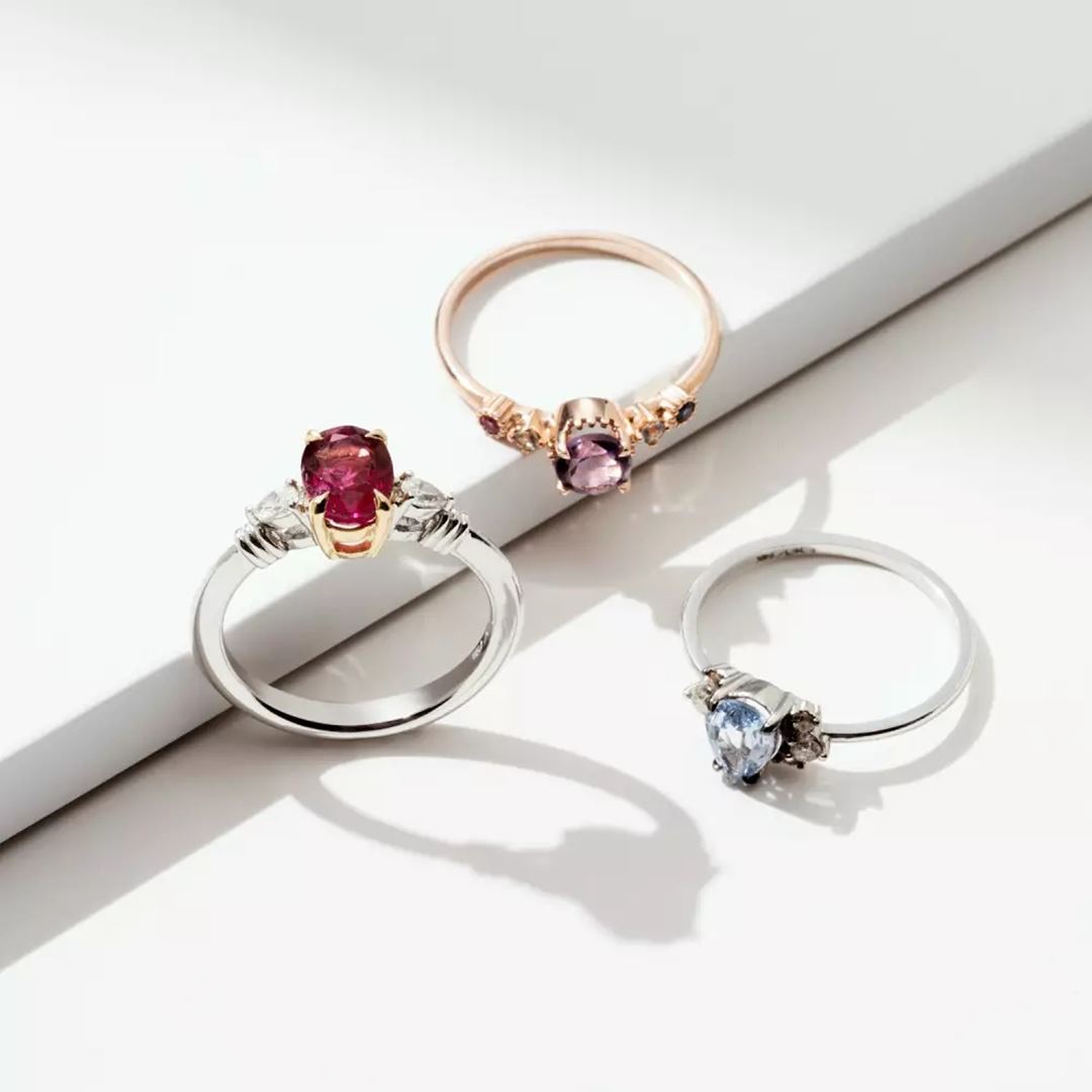 0.56 CT Ametist, Aquamarin, Safir ve Yakut Taşlı Yüzük