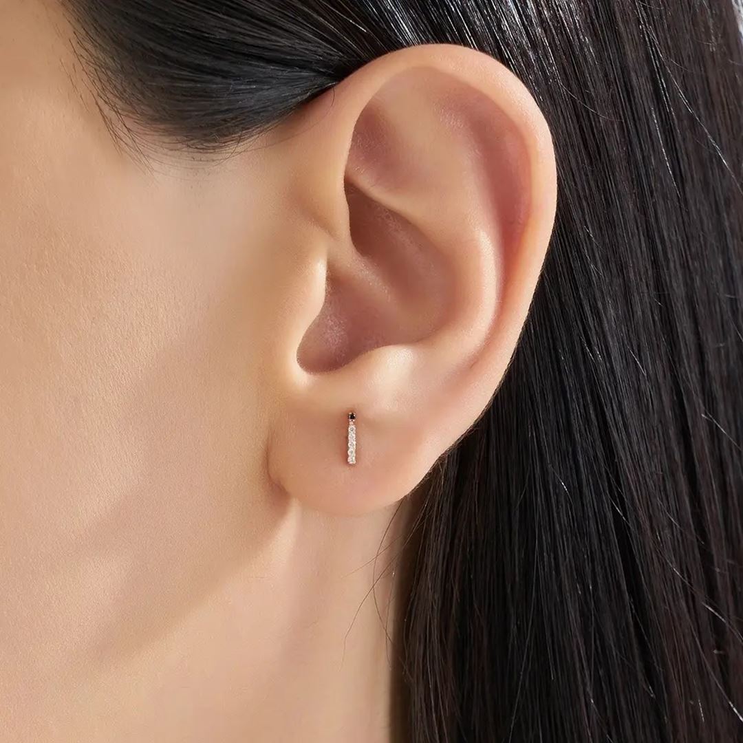 İ Harf Pırlanta Taşlı Rose Altın Piercing