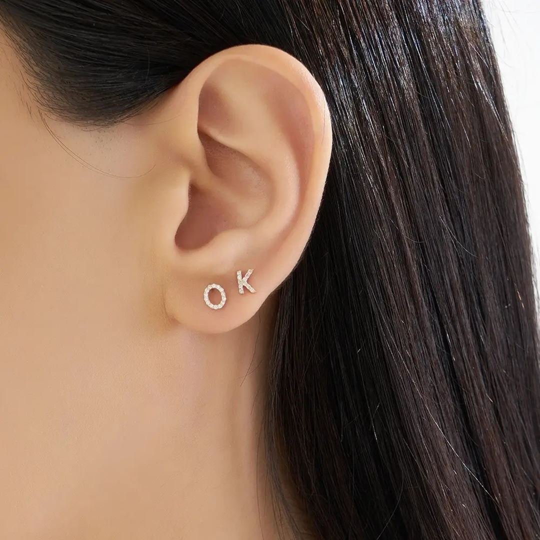 K Harf Pırlanta Taşlı Rose Altın Piercing