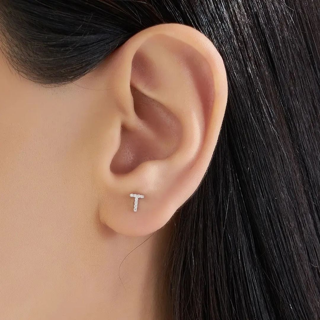 T Harf Pırlanta Taşlı Beyaz Altın Piercing